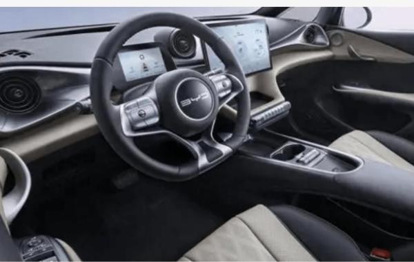 Light Duty 2023 Mini Electric Cars For Adults BYD Dolphin EV 70kW