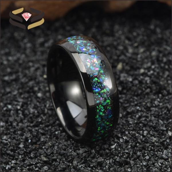 L'anneau de mariage en carbure de tungstène noir à dôme pour homme 8 mm avec incrustation d'opale Galaxy