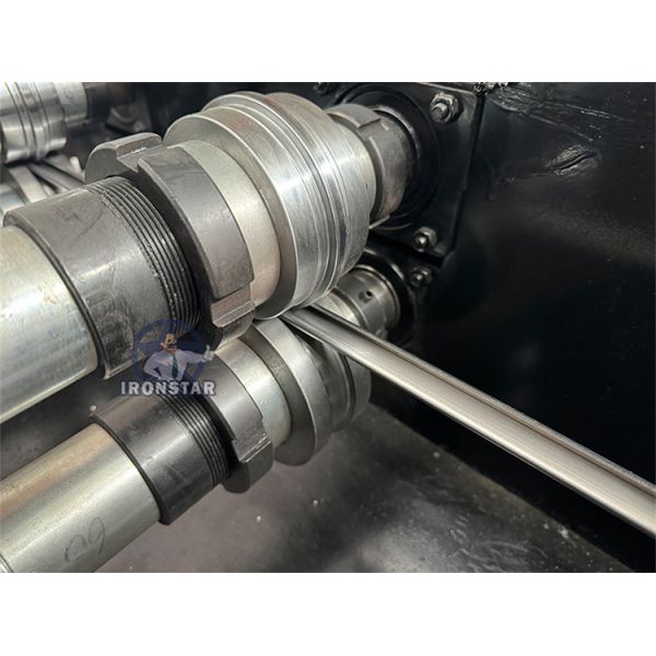 “Saudi Arabi 2 In 1 Angle C Channel Combined Roll Forming Machine Automatic C Purlin Angle Iron Profile Cold Roll Forming Machine For Construction Steel Frame”