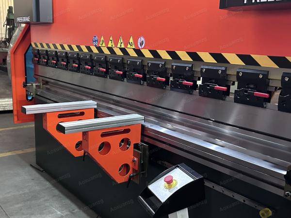 160Tons 3200mm Width Hydraulic Metal Bending Machine CNC DA58T Press Brake 4+1 Axis