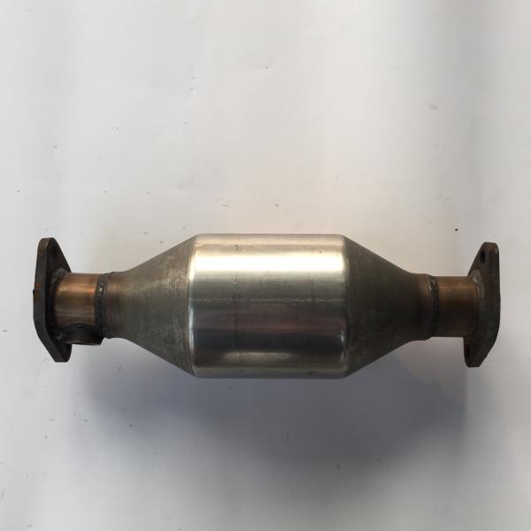 2014- Three-Way Catalytic Converter Universal Car Accessory with Customized OE NO