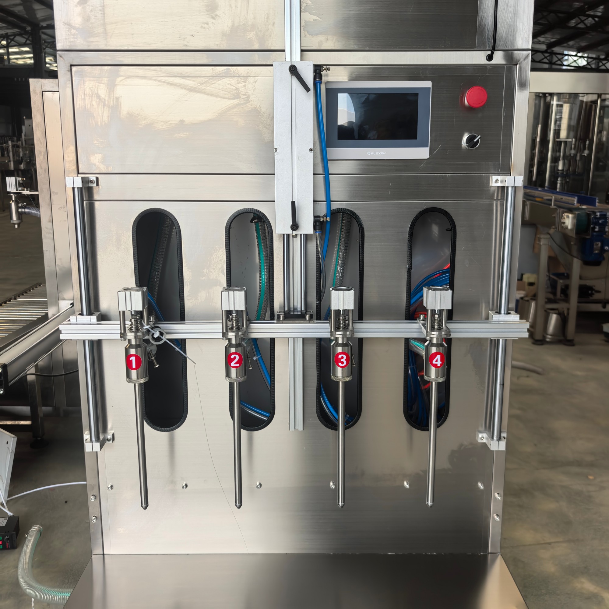 Semi Automatic Gravity Flow Filling Machine 316L Stainless Steel for Low Medium Viscosity Liquid