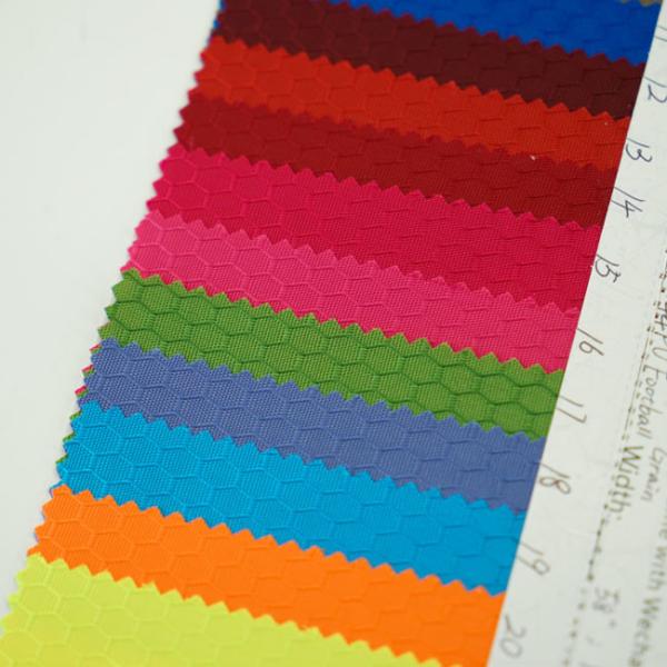 материал прочной ткани 300D ориентированный на заказчика водоустойчивый для ботинок сумок и на открытом воздухе продукта