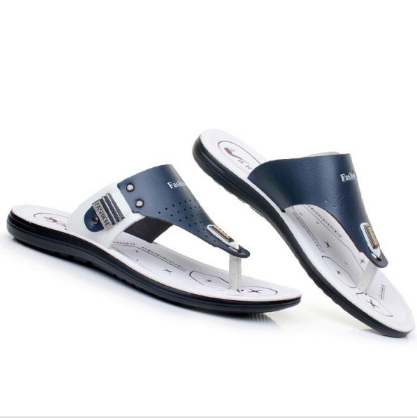 Handmade Mens Leather Slipper Shoes , Round Toe Mens Beach Flip Flops