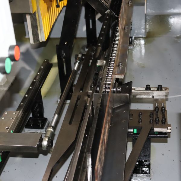 High-Strength U-Bolt All-in-One Machine: Wear-Resistant Mold for Long-Term Use