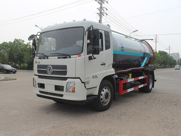 DFAC Dongfeng Vacuum Sewer Suction Truck EURO 5 Septic Waste Trucks 150 - 250hp