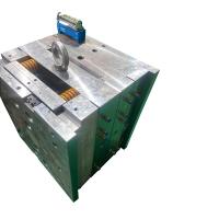S136H Outils en acier avec analyse du flux de moule pour le moulage par injection par insertion pré-placé