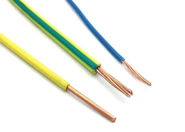 Type de PVC ST5 PVC enveloppe câble électrique fil de cuivre noyau de terre fil 500v