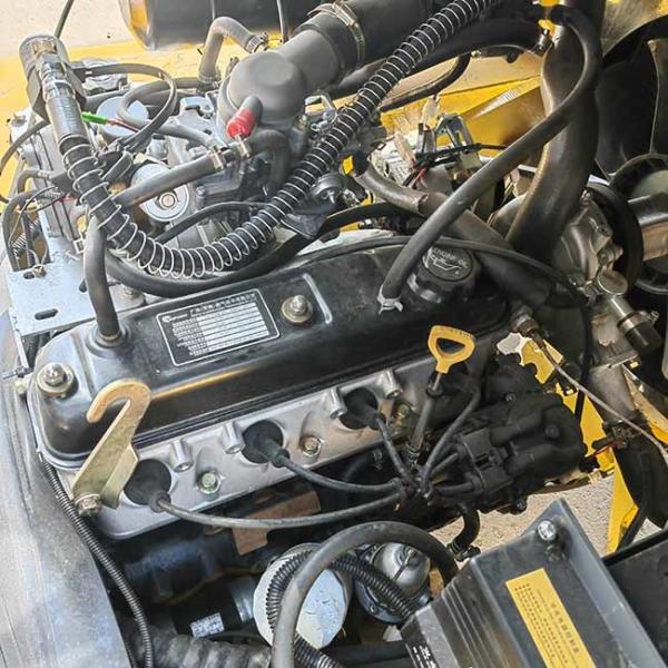 2500kg CPCD25 Gasoline Forklift Chinese Engine 2.5 T Forklift With Cabin