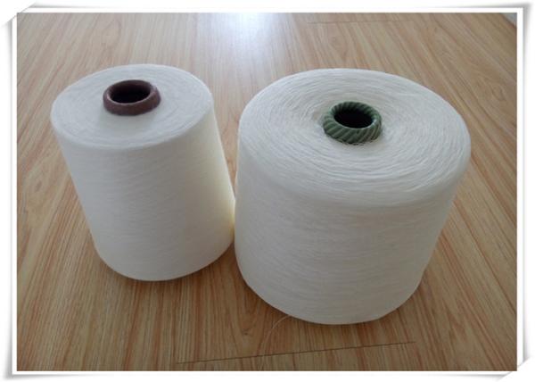 Peso branco cru 100% acrílico de grande resistência da lã penteada do fio para confecção de malhas