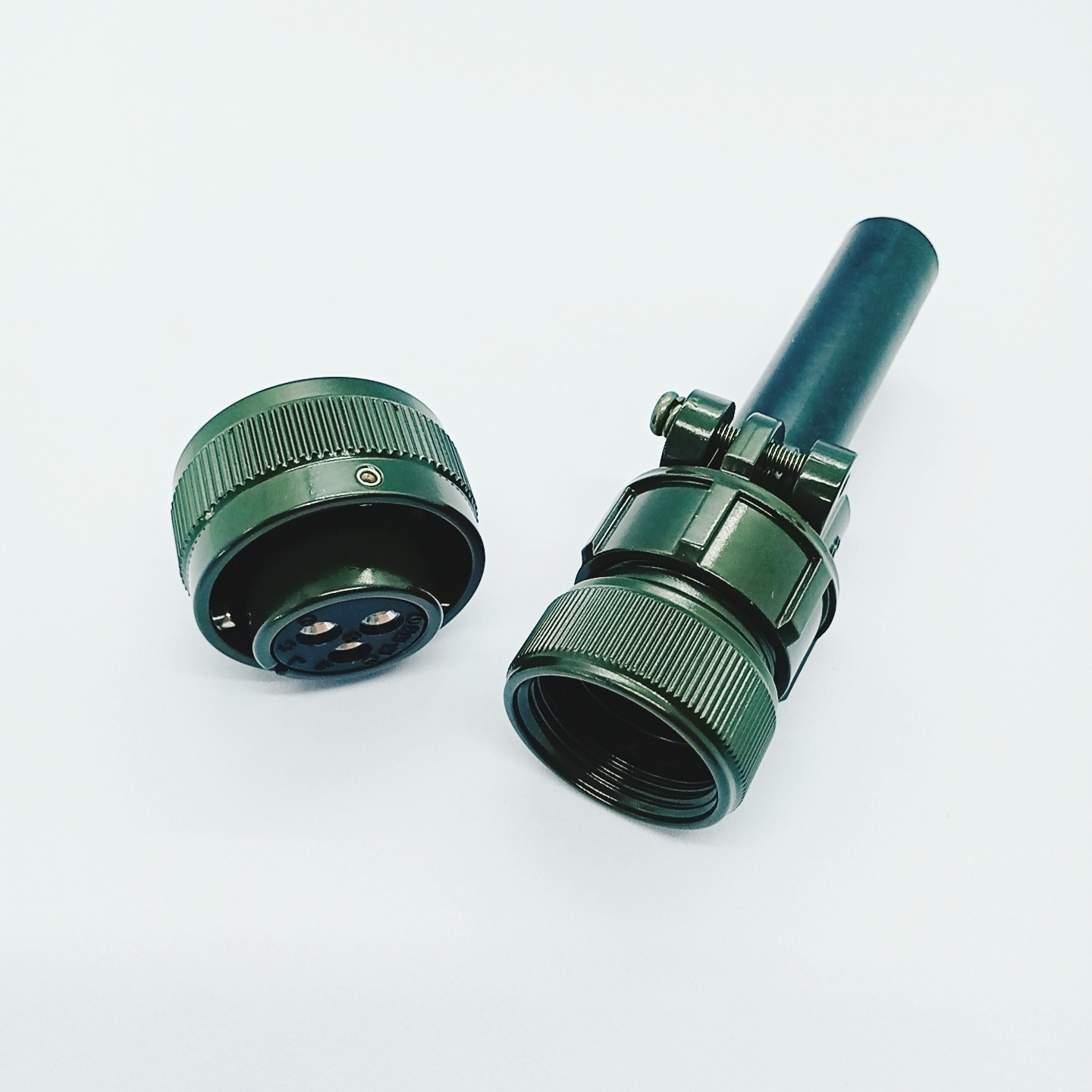 VG95234 Series CA3106A-16-10S Circular Connector Straight Female Cable Plug With