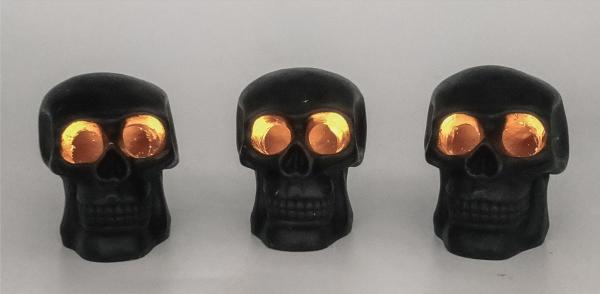 7*8.7*8.1cm  Wax Skull LED Gift Light With CR2032 Button Cell Battery