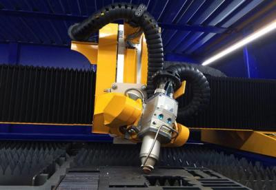 máquina de corte do laser da fibra do grande formato 6000W, laser do Cnc que corta o equipamento