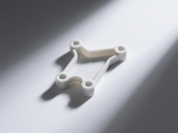 Traitement de pièces en plastique de haute précision avec inspection dimensionnelle complète
