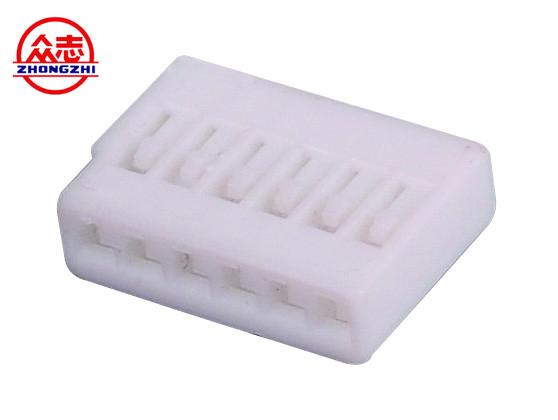 Waterproof  Plastic Automotive Wire Connectors 6 Pin Female White Color