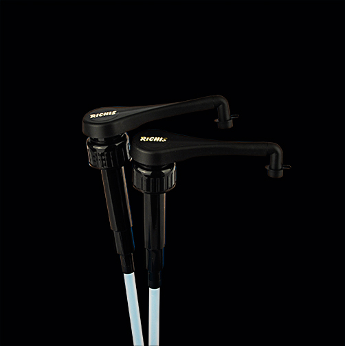 Насос 7ml/ход сиропа качества еды пластиковый, распределитель бутылки насоса сиропа