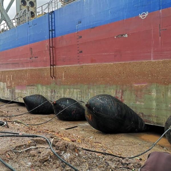 Inflatable Marine Airbag with Large Buoyancy and Flexible Structure for Safe Slipway Operation