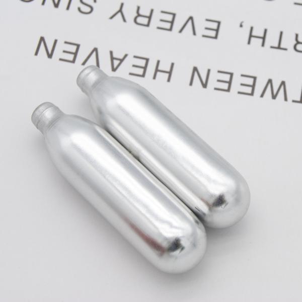 Взбитые инструменты десерта закиси азота заряжателя 50pcs 8g N2O сливк