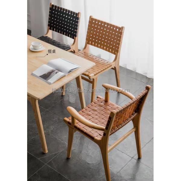 Two Years Guarantee Wooden Dining Chair with Solid Wood Frame and PU Leather Seat Cushion