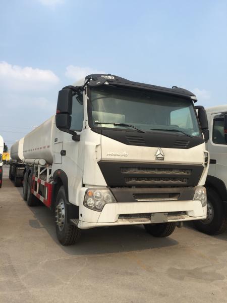Sinotruk HOWO 10 wheeler Liquid Tanker Truck 6x4 , 20000L Fuel Delivery Tanker Truck