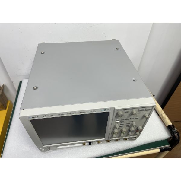 Keysight Agilent DSO90604A Infiniium High Performance Oscilloscope with 6 GHz Bandwidth 4 Analog Channels and 20 GSa/s Sample Rate