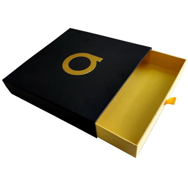 Black Paper Sliding Drawer Gift Boxes Foil Gold Embossed Logo For Clothing