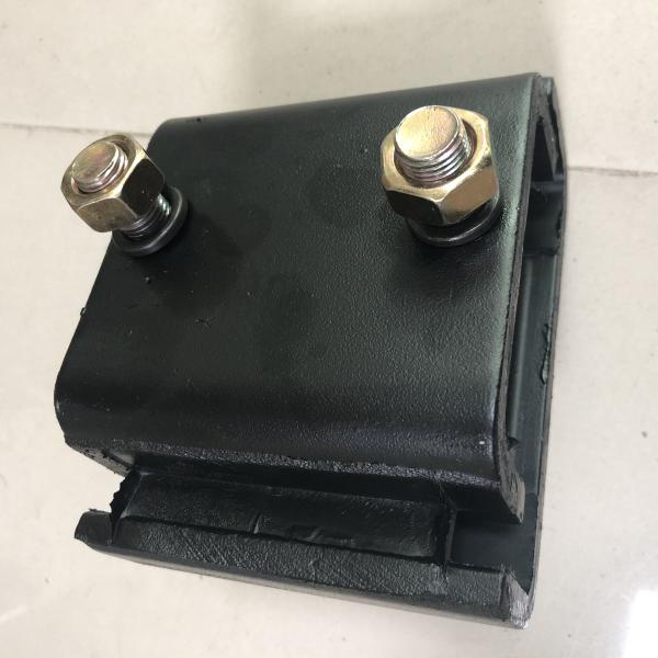 Подвеска двигателя ноги запасных частей ME052272 Мицубиси резиновая