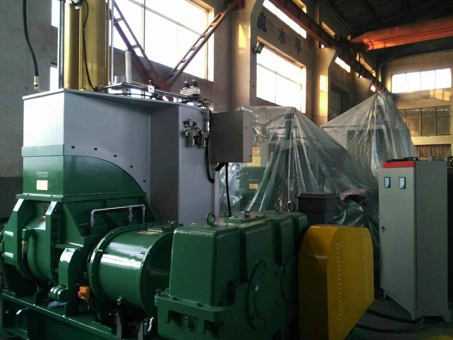 250L	Резиновая машина тестомесилки 185KW для пластиковый пластицировать