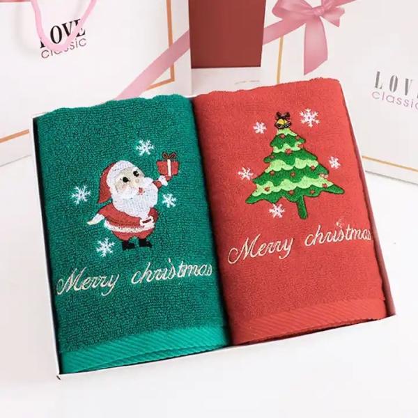 Christmas Gift Box 100% Cotton Towel Set with Knitted Design and Custom Embroidery