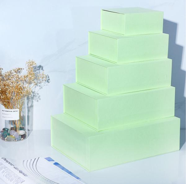 Customizable Kraft White Gift Boxes Eco Friendly Packaging With One Stop Service