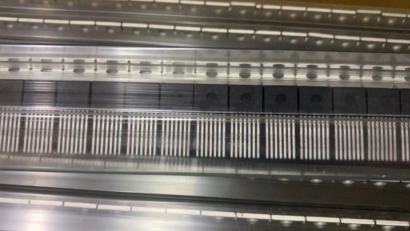 FETs транзисторов MOSFET 49V 80A N-канала BTS282Z E3230 TO220-7