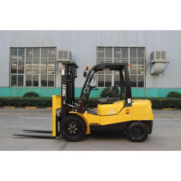 2 / 3stage Mast Counterbalance Forklift Truck 3 Ton With Rotating Attachments