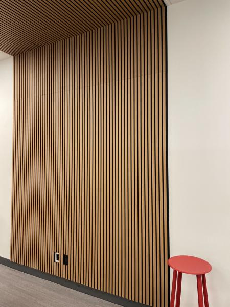 Amercia Oak Veneer Sound Absorbing Fireproof Timber Slat Grooved Acoustic Wall Panels