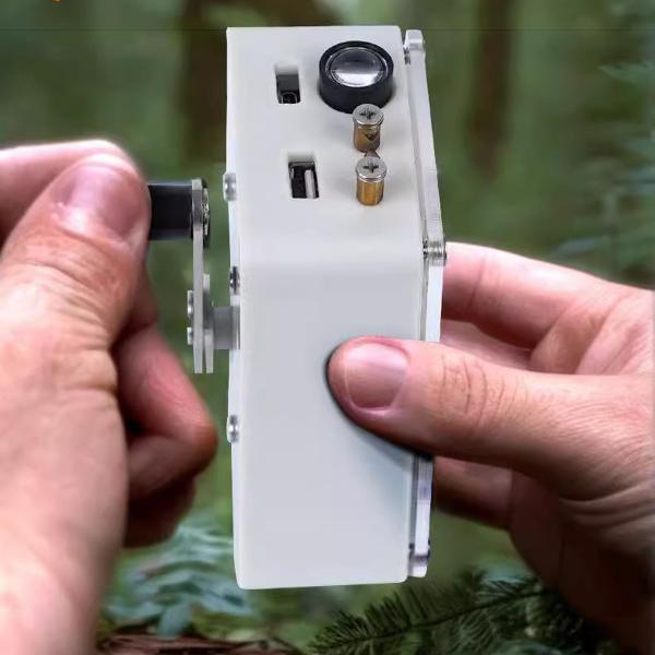 USB 5 Volts Hand Crank Generator Portable Emergency Power Pack Phone Charger Outdoor Lighting Ignition Battery-free