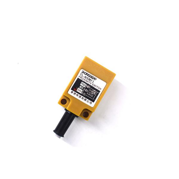 PNP Inductive Proximity Switch , Miniature Inductive Proximity Sensor