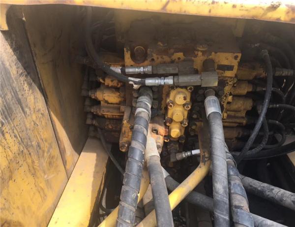 Original komatsu pc220-6 22ton excavator/japanese 22ton used komatsu excavator/ secondhand komatsu excavator