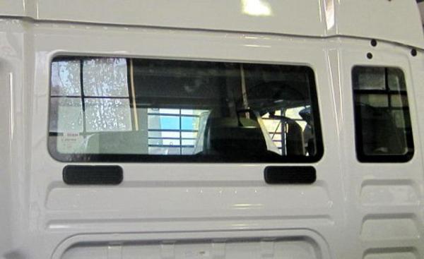 Professional 12 Wheel Water Delivery Truck , Special Project Vehicle，38.5 m³，8x4drive