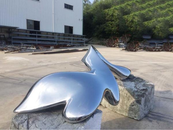 Metal Outdoor Modern Abstract Sculpture Surface Polished Garden Ornaments