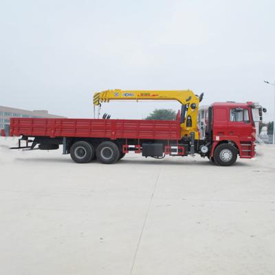 SHACMAN F3000 6×4 camion grue Téléscopique camion-boom Boom camion peut tourner, étirer, soulever en fonction des besoins.