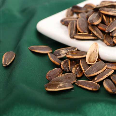 China factory wholesale accepts custom packaged sea salt flavored roasted sunflower seeds