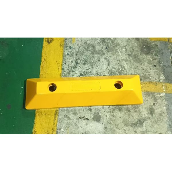Durable Heavy Duty Rubber Wheel Stopper with Easy Installation for Road Safety Parking