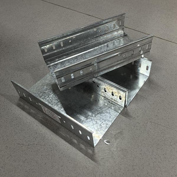 Galvanizing Network Cable Tray 150mm For Indoor Corrosion Resistance