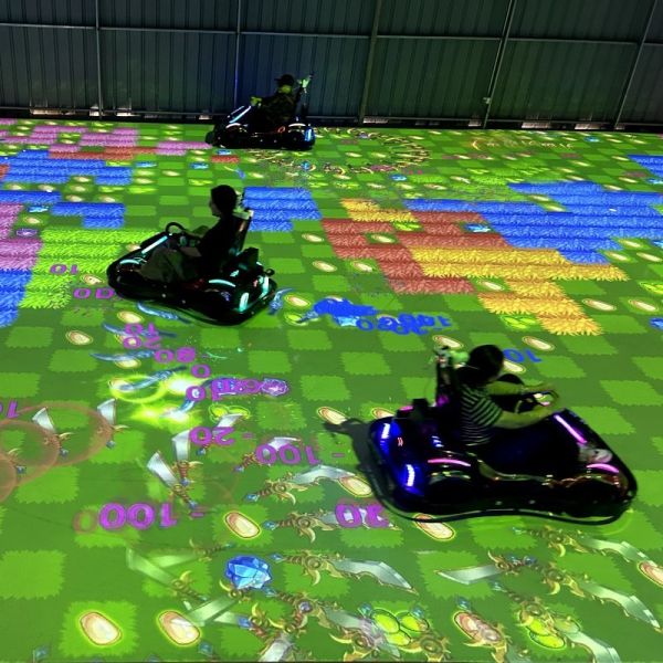 Real Driving Interactive Racing Arena Immersive Go Karting For Retail Spaces