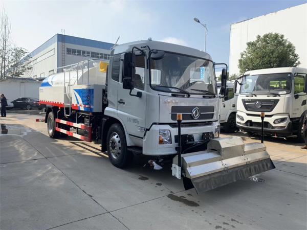 Caminhão de lavagem de rua a diesel com tecnologia de limpeza a alta pressão
