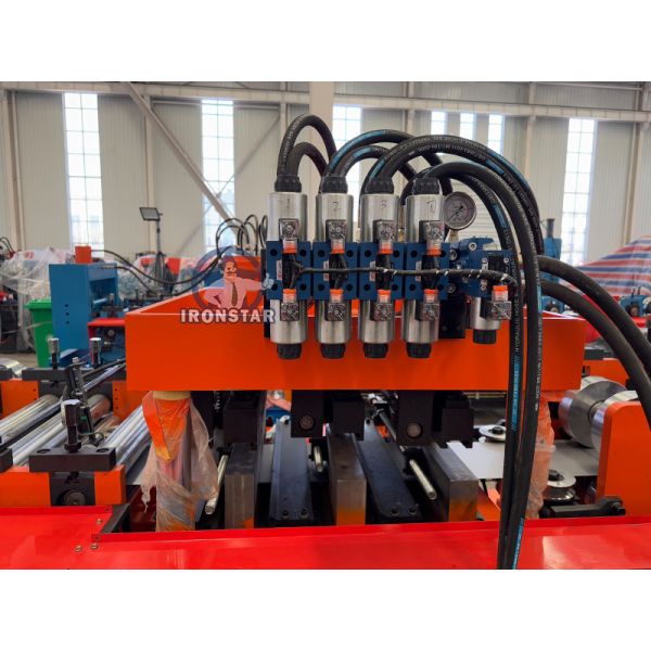 “Full Automatic CZ Channel Roll Forming Machine C Z Purlin Making Machine Adjustable Size ”
