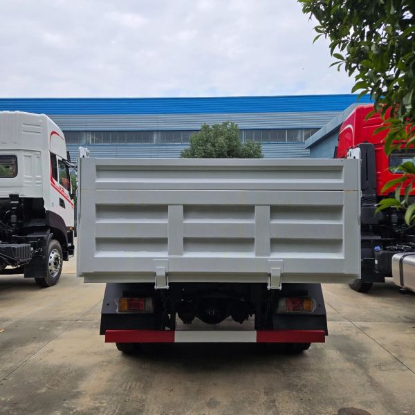 Isuzu 8-Ton 4X4 Dump Truck, Diesel-Powered Engineering Dump Truck, Mass Supply From Chinese Dump Truck Factory