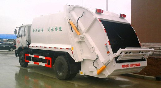 Mini swing arm garbage truck skip loader truck arm roll container refuse truck 3-4cbm
