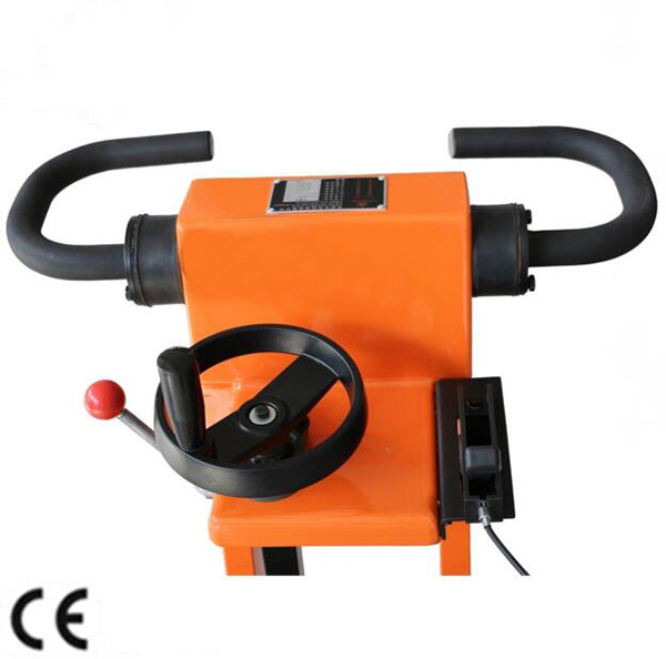 Camino fácil de la maquinaria de construcción de carreteras de la operación 13HP que acanala la máquina