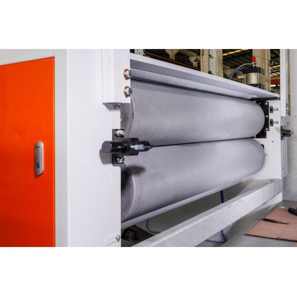 Vacuum Pump Including N Fold Tissue Hand Towel Machine with Auto Transfer Optional Providing Performance and Flexible Tissue Folding Options