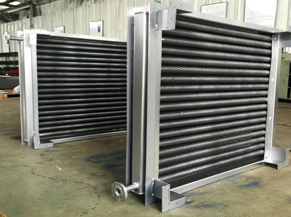 Échangeur de chaleur à tubes à ailettes, volume 30 m³, pression de calcul 10 MPa